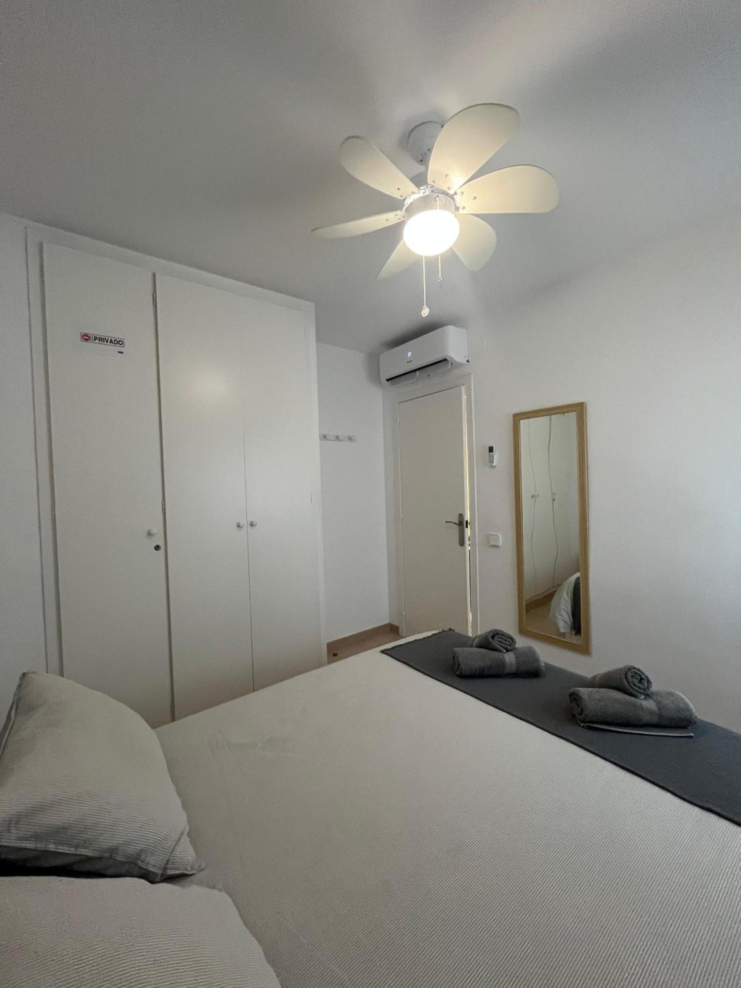 Apartamentos Ct Салоу Екстериор снимка