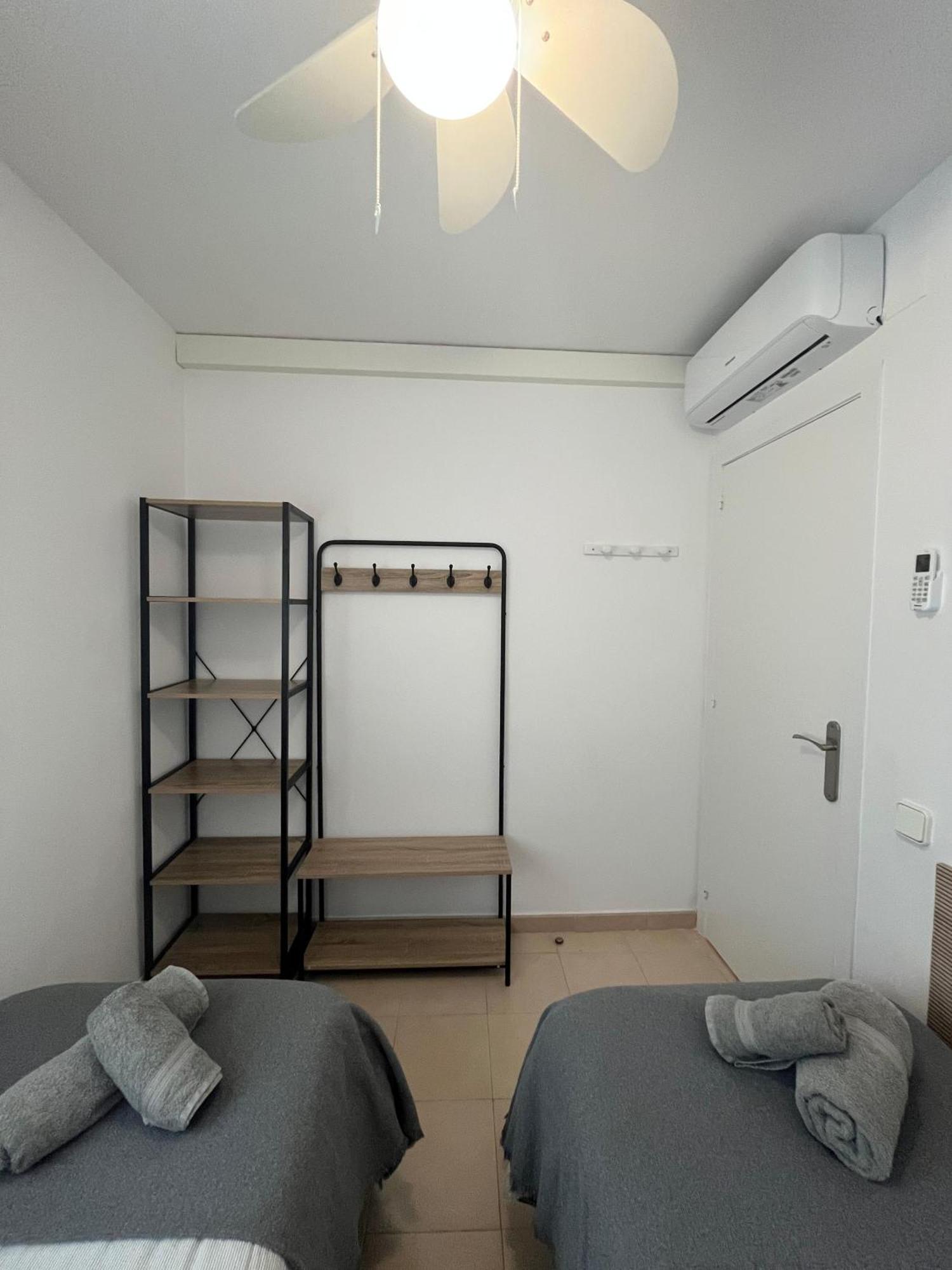 Apartamentos Ct Салоу Екстериор снимка