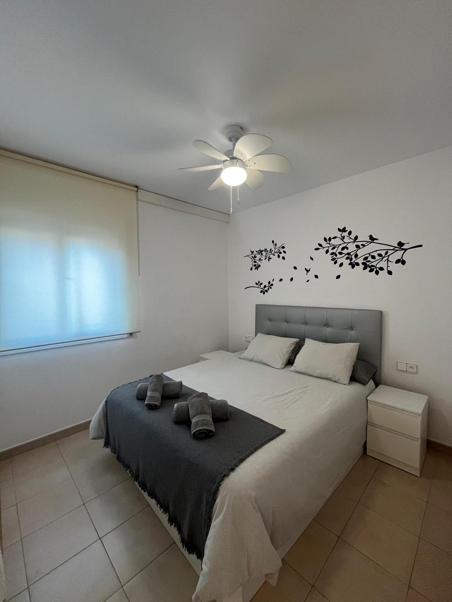 Apartamentos Ct Салоу Екстериор снимка