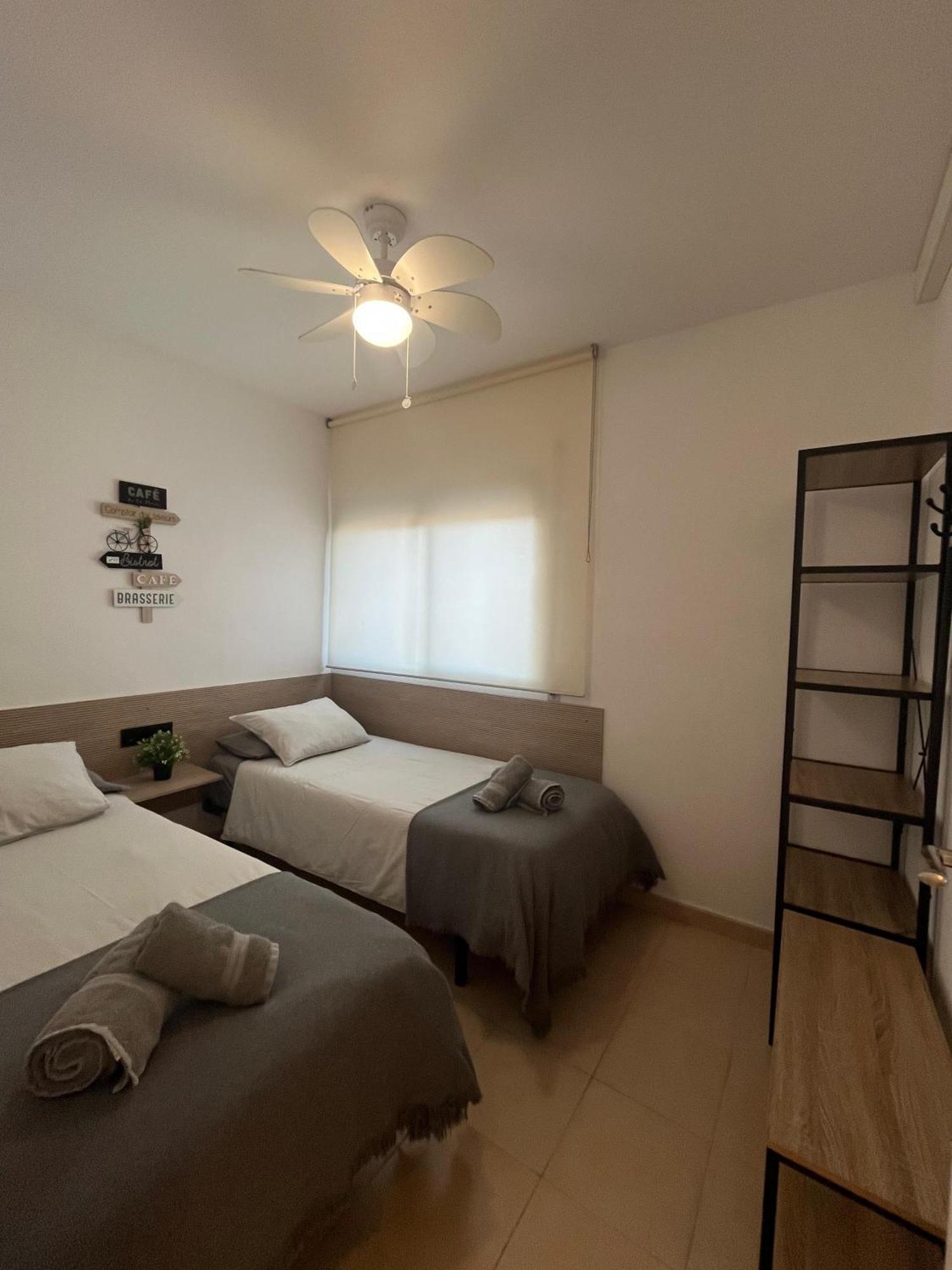 Apartamentos Ct Салоу Екстериор снимка